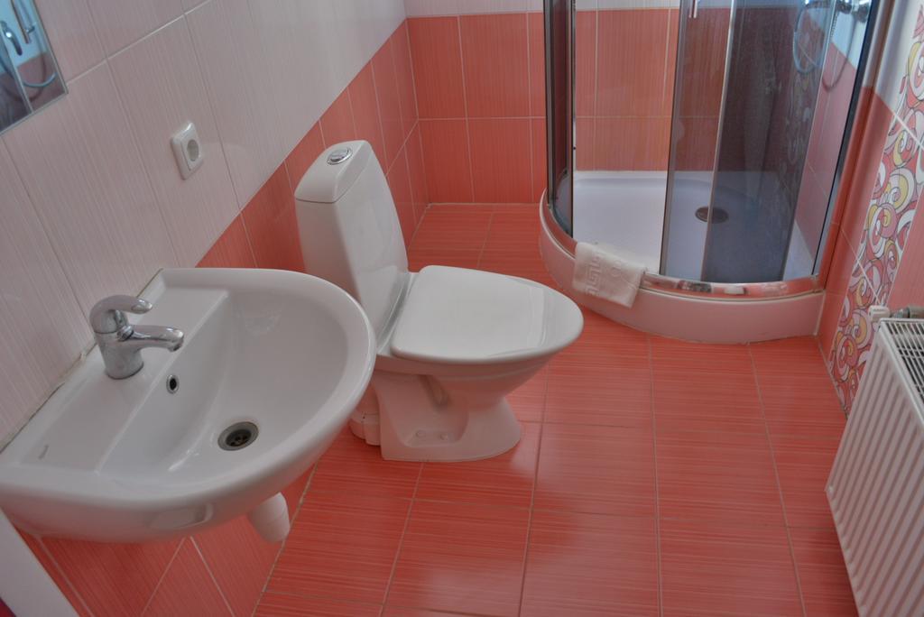 Motelis Bu-Bu Pļaviņas Pokój zdjęcie