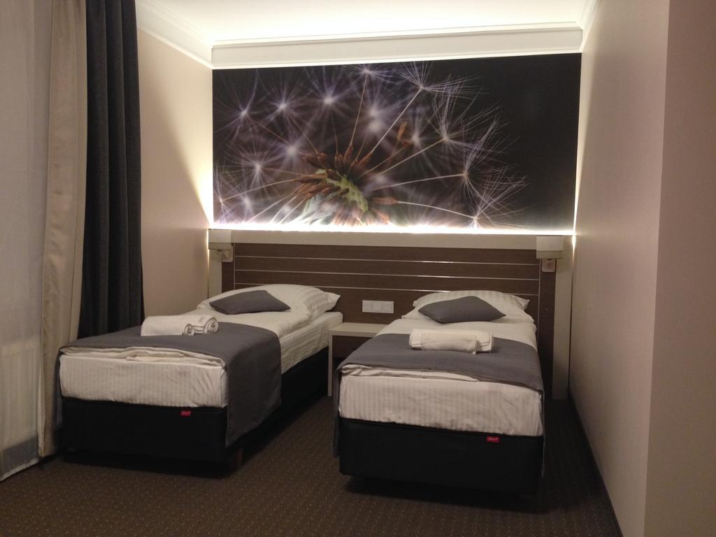 Motelis Bu-Bu Pļaviņas Zewnętrze zdjęcie