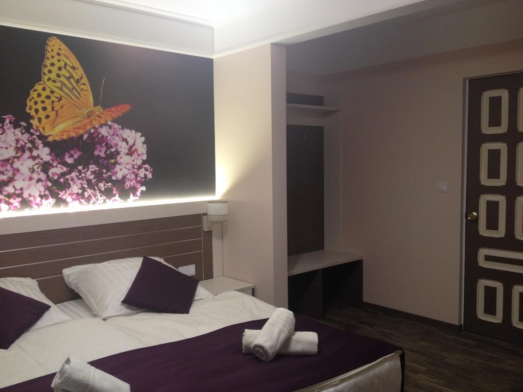 Motelis Bu-Bu Pļaviņas Zewnętrze zdjęcie